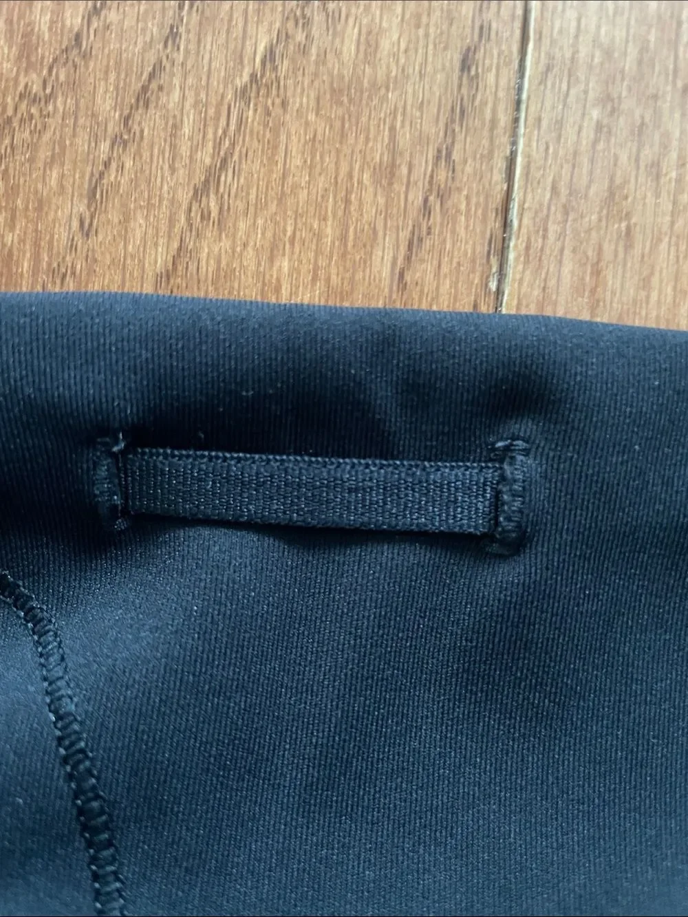 Lululemon Black Cropped Leggings Women’s Sz 6